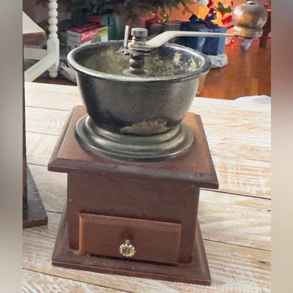 ☕️Vintage Wooden Coffee Grinder w/ Drawer & Hand Crank☕️